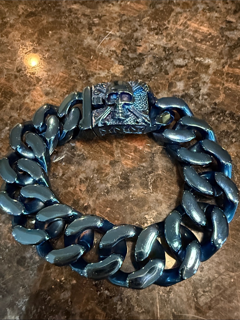 Men's Metallic Blue Chunky Chain Bracelet with Skull Clasp